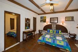 Philippines Atlantis Resort Dumaguete - Adjoining bedrooms